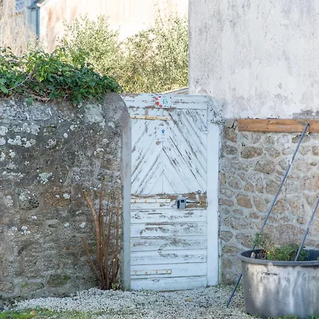 L'eclose Kergoz Bed and breakfast